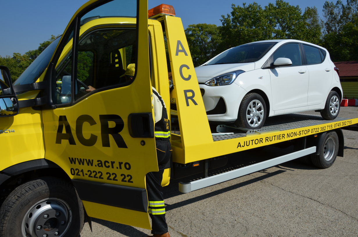 Tractari auto Valea Oltului Autovehicul de asistenta rutiera Tractari auto Valea Oltului