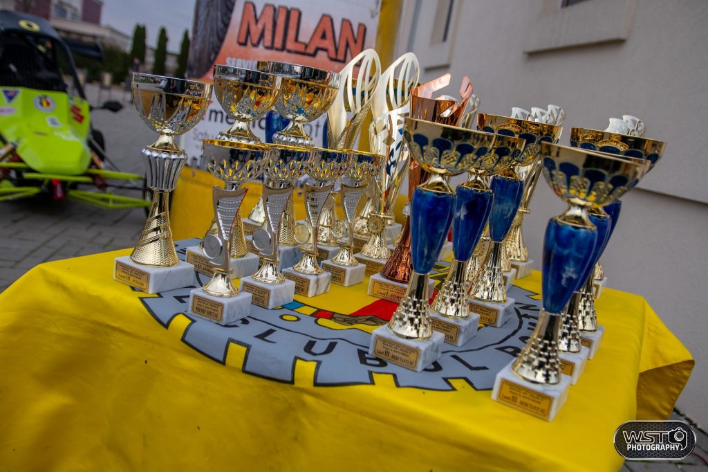 cupe pentru castigatorii competitiei Rally Sprint Satu Mare